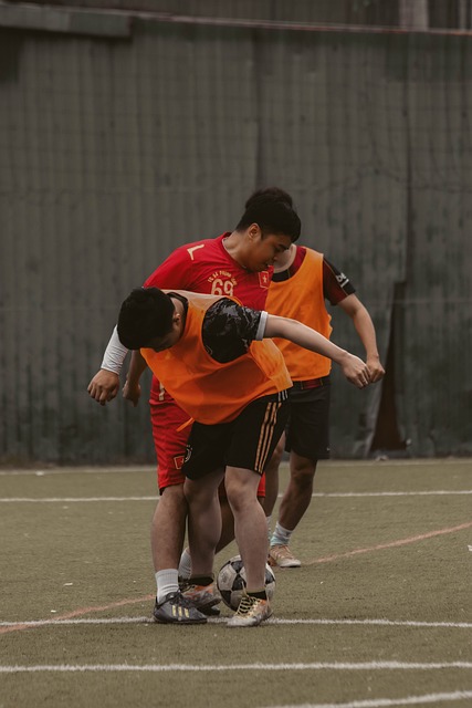 詹姆斯对球 詹姆斯对球